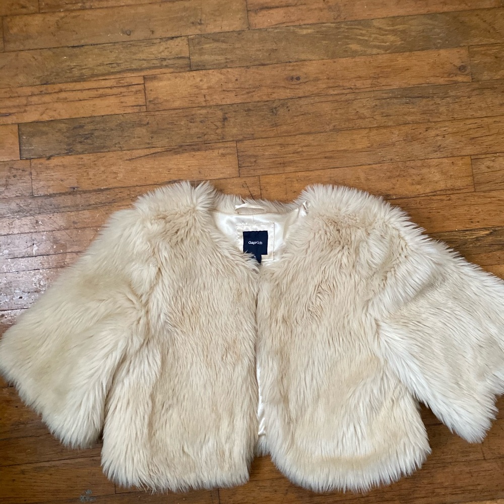 Gap Kids Faux Fur Shawl Size 12